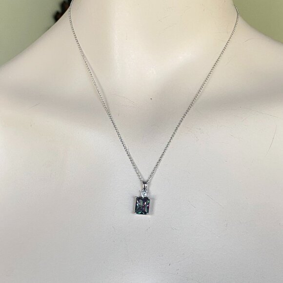 FAC Mystic Rainbow Crystal Silver Tone Necklace NWT - Picture 2 of 8